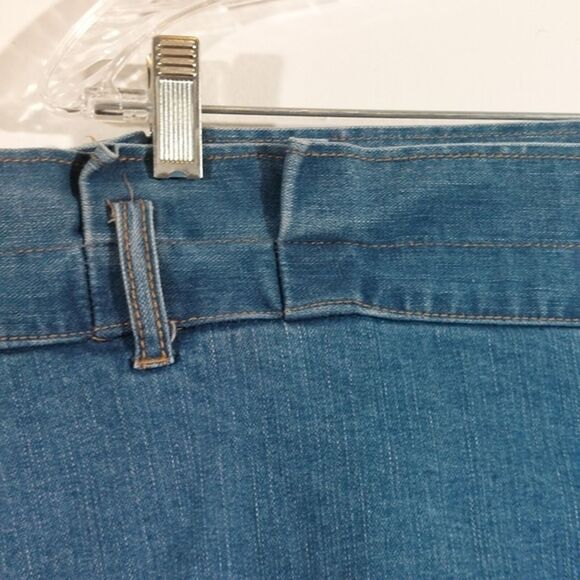 Eloquii Blue Denim Jean Shorts Plus Size 26 - Picture 6 of 10